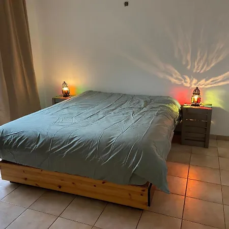 Ruim Zonnig Op 50m Apartamento